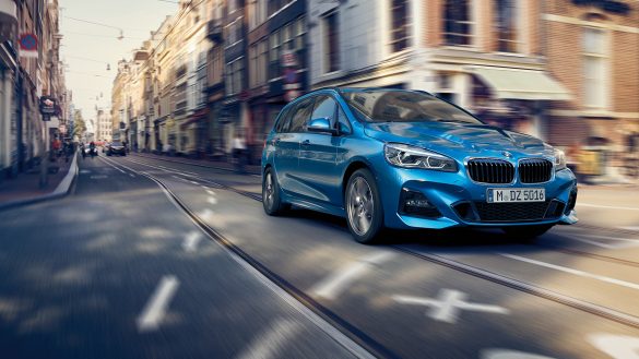 BMW 2er Gran Tourer Interieur von rechts vorne